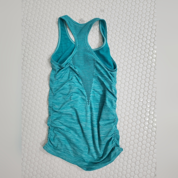 Turquios large athletic tank - Picture 2 of 5
